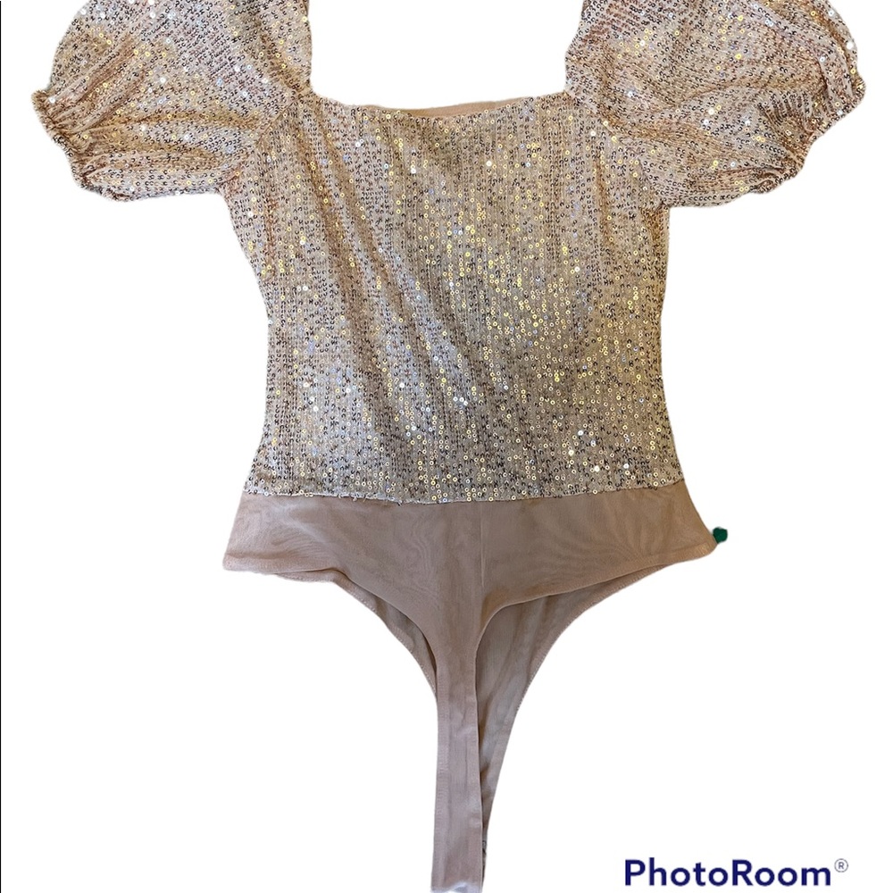 ASTR Sequin Bodysuit Rose Gold size Small - Picture 3 of 6